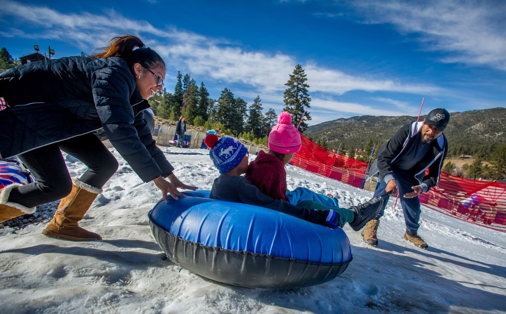 El parque de Nieve Big Bear Snow Play ya está abierto para la temporada de invierno – Excelsior ...