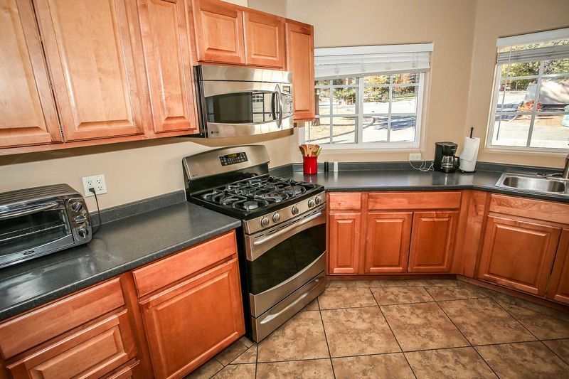 5 BEST ThanksgivingReady Kitchens Big Bear Cool Cabins